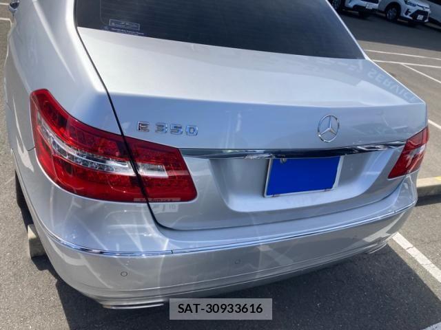 Mercedes Benz E-CLASS 2012-01 6908303-8