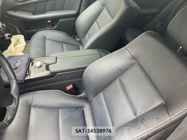 Mercedes Benz E-CLASS 2011-06 6908291-10