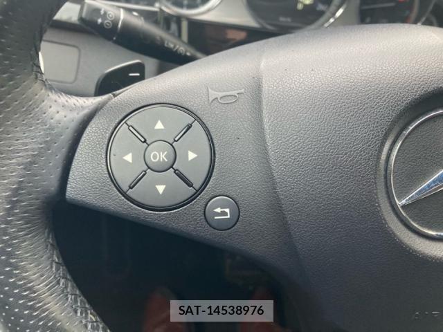 Mercedes Benz E-CLASS 2011-06 6908291-13