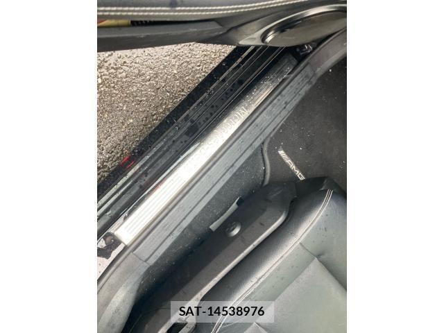 Mercedes Benz E-CLASS 2011-06 6908291-24