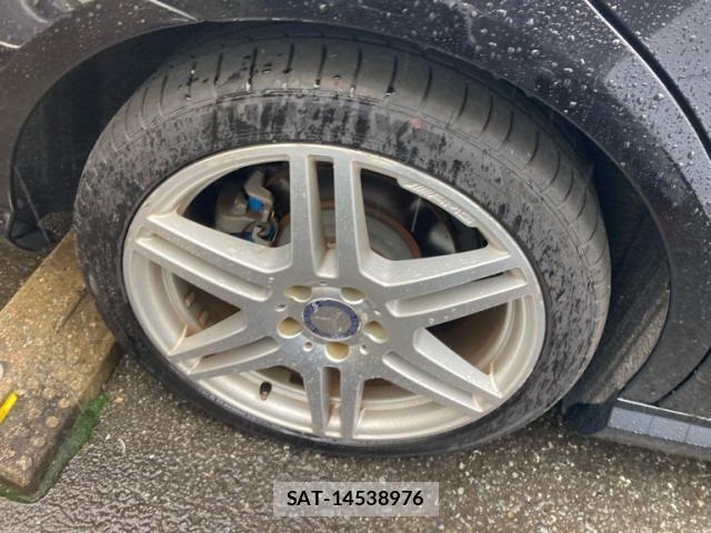 Mercedes Benz E-CLASS 2011-06 6908291-5