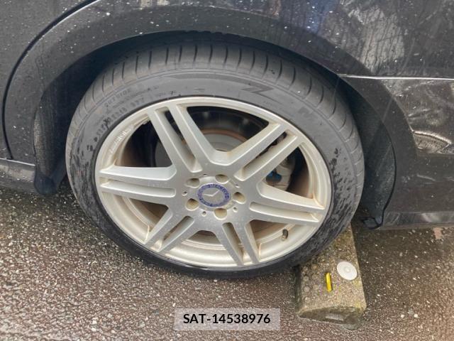 Mercedes Benz E-CLASS 2011-06 6908291-6