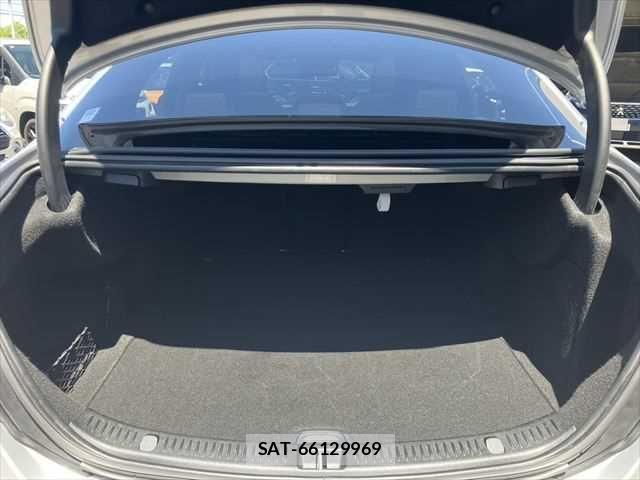 Mercedes Benz E-CLASS 2020-03 6908288-8