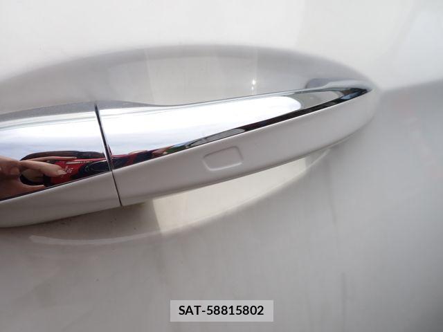 Mercedes Benz E-CLASS 2019-07 6995544-7