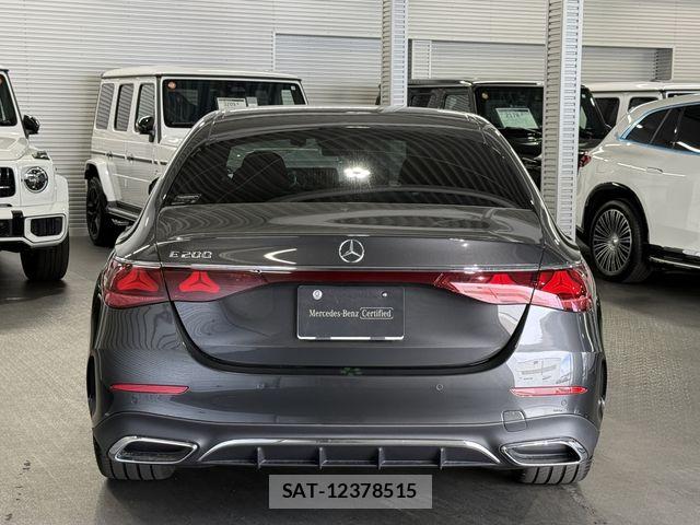 Mercedes Benz E-CLASS 2025-11 7020868-3