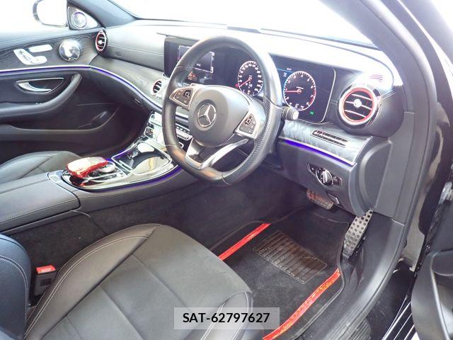 Mercedes Benz E-CLASS 2018-10 7020870-1