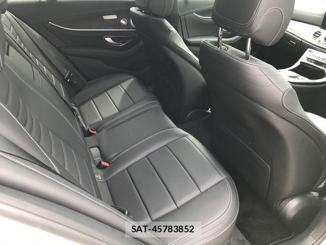 Mercedes Benz E-CLASS 2021-05 7059478-13