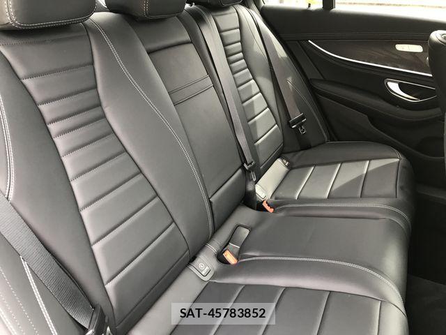 Mercedes Benz E-CLASS 2021-05 7059478-14
