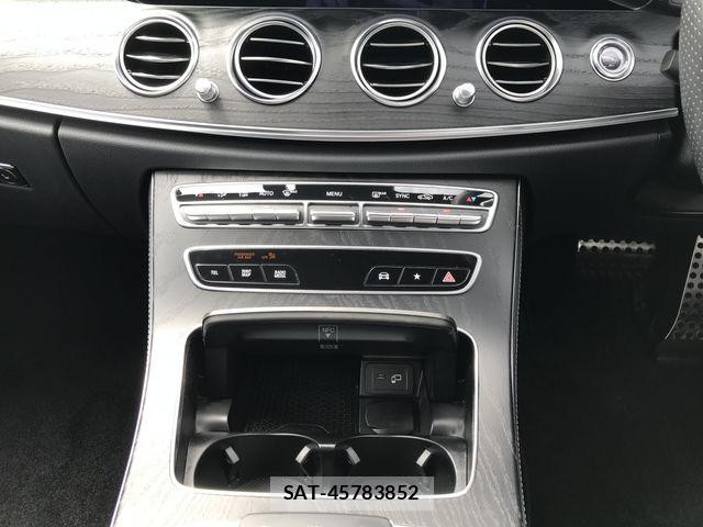 Mercedes Benz E-CLASS 2021-05 7059478-22