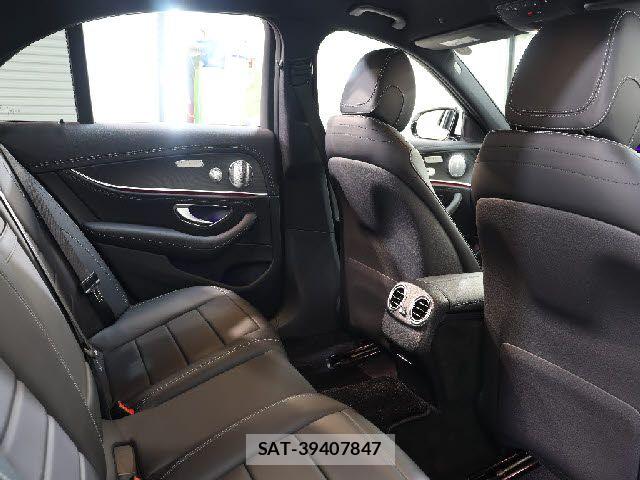 Mercedes Benz E-CLASS 2021-03 7221585-13