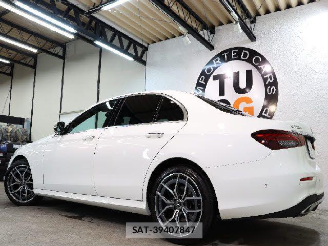 Mercedes Benz E-CLASS 2021-03 7221585-2