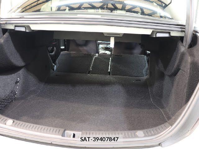 Mercedes Benz E-CLASS 2021-03 7221585-6