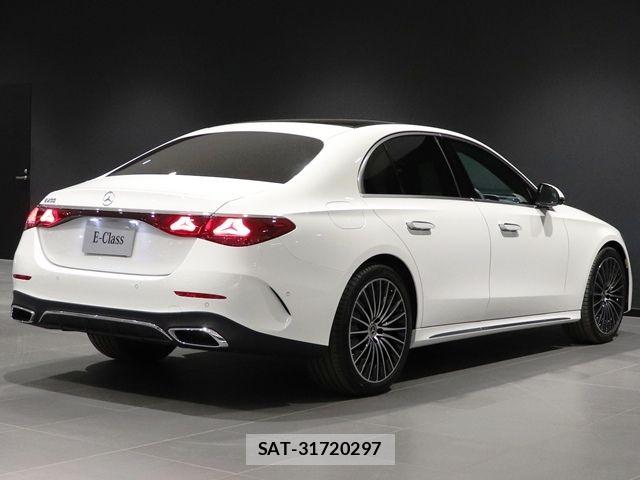 Mercedes Benz E-CLASS 2025-11 7221587-10