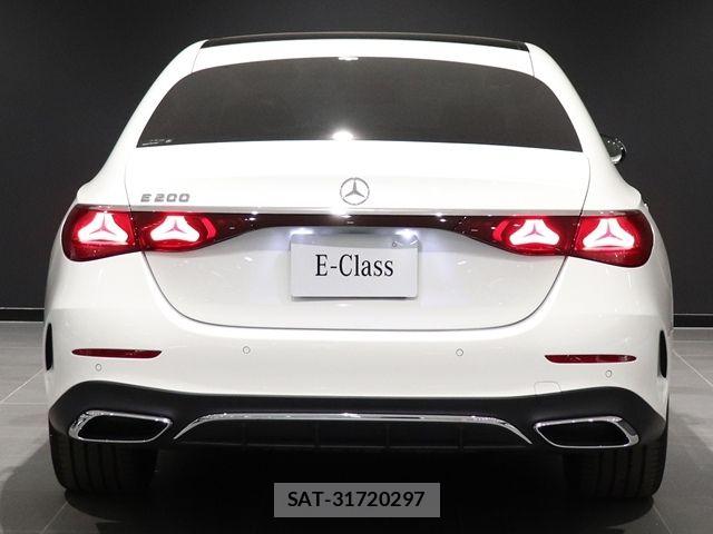 Mercedes Benz E-CLASS 2025-11 7221587-12