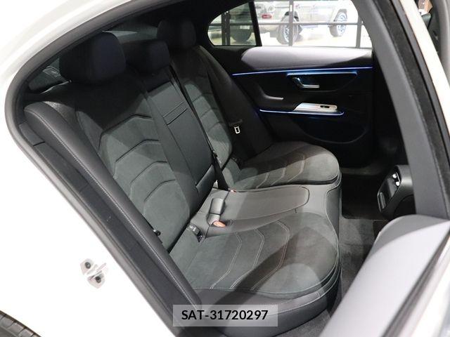 Mercedes Benz E-CLASS 2025-11 7221587-26