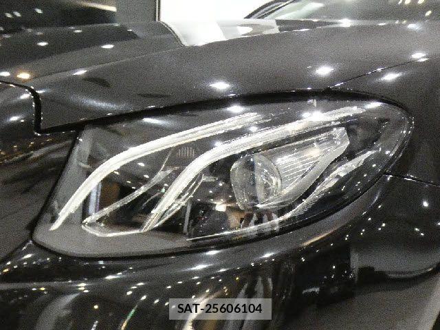 Mercedes Benz E-CLASS 2017-06 7221579-18