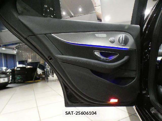 Mercedes Benz E-CLASS 2017-06 7221579-21
