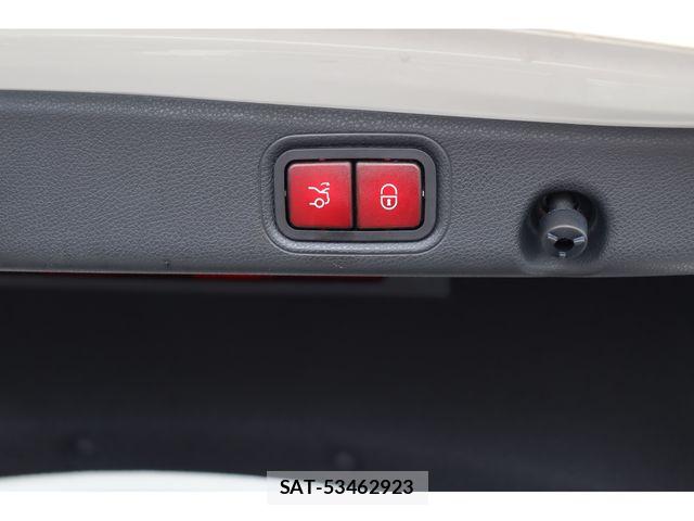 Mercedes Benz E-CLASS 2021-01 7221588-18