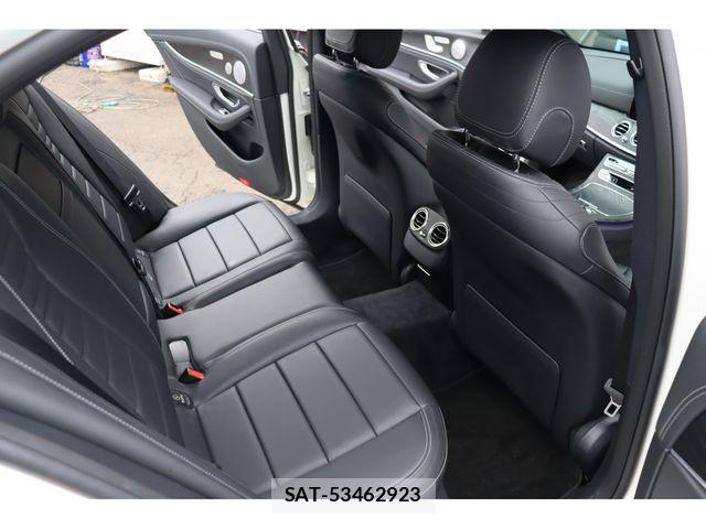 Mercedes Benz E-CLASS 2021-01 7221588-3