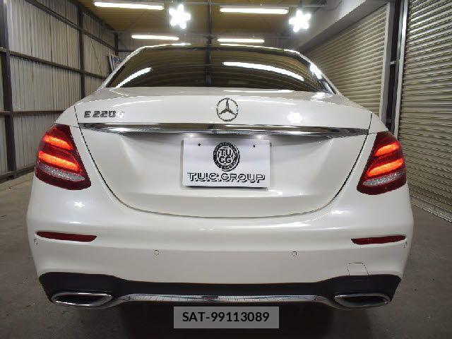 Mercedes Benz E-CLASS 2017-07 7221582-28