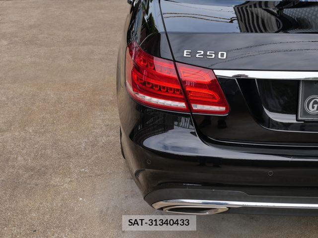 Mercedes Benz E-CLASS 2013-07 7215743-12
