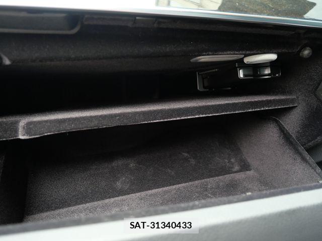 Mercedes Benz E-CLASS 2013-07 7215743-18