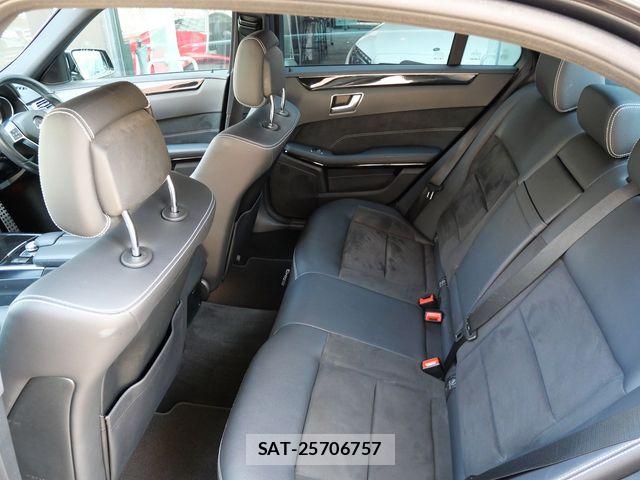 Mercedes Benz E-CLASS 2013-08 7221577-16