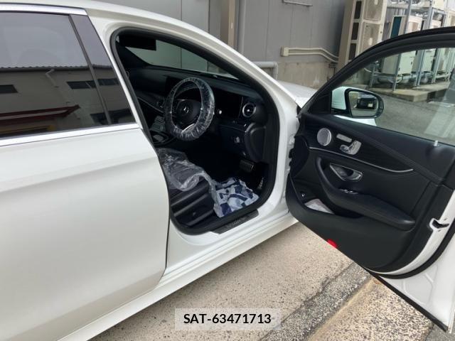 Mercedes Benz E-CLASS 2016-07 7251476-11