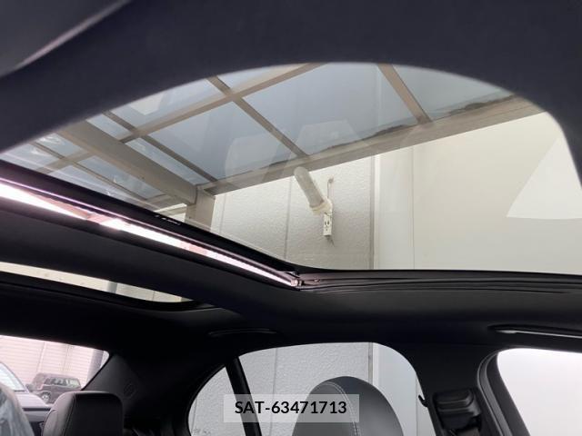Mercedes Benz E-CLASS 2016-07 7251476-24