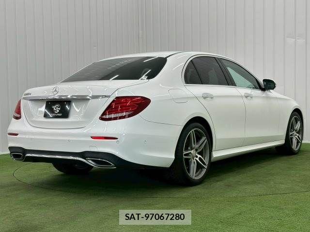 Mercedes Benz E-CLASS 2017-03 7251467-15