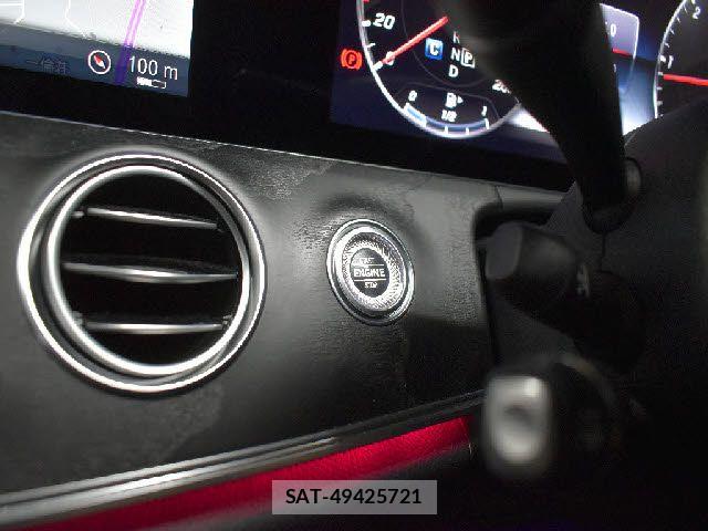 Mercedes Benz E-CLASS 2018-04 7328290-3