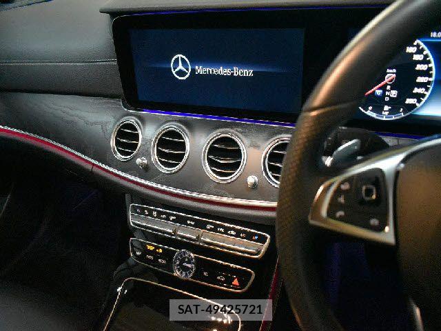 Mercedes Benz E-CLASS 2018-04 7328290-8