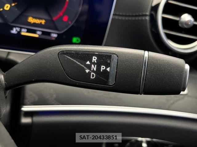 Mercedes Benz E-CLASS 2017-03 7328294-11