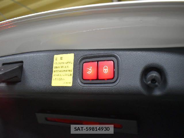 Mercedes Benz E-CLASS 2016-07 7328293-20