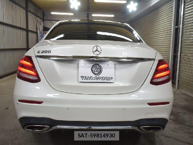 Mercedes Benz E-CLASS 2016-07 7328293-28