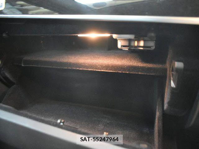 Mercedes Benz E-CLASS 2014-03 7328297-13