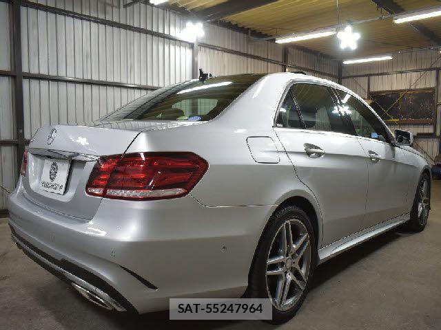 Mercedes Benz E-CLASS 2014-03 7328297-2