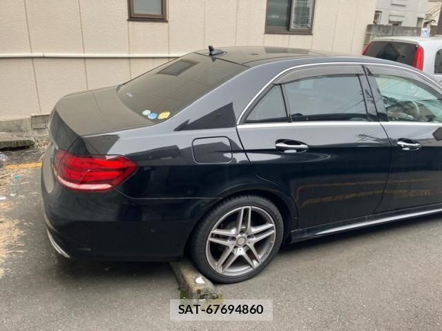 Mercedes Benz E-CLASS 2014-02 7358711-3