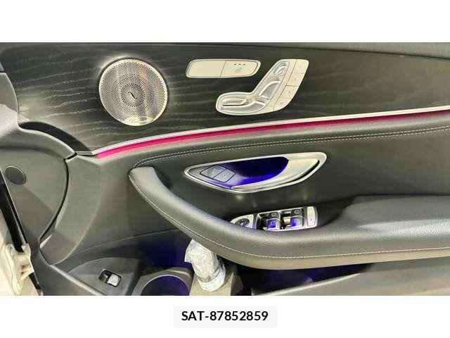 Mercedes Benz E-CLASS 2023-10 7392821-9