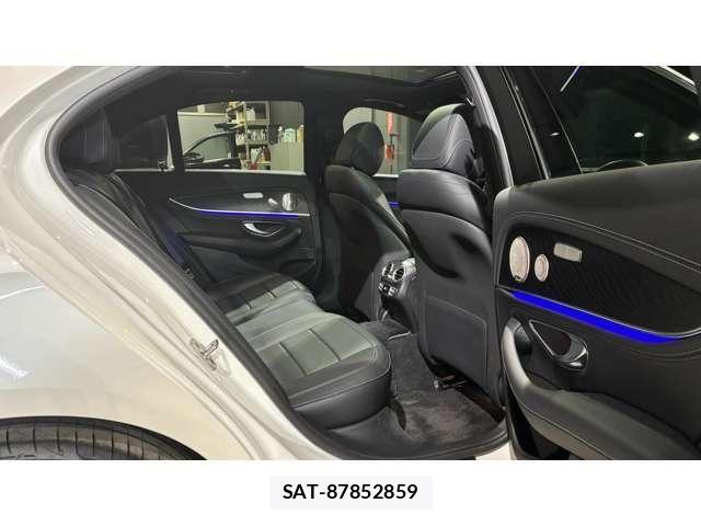 Mercedes Benz E-CLASS 2023-10 7392821-28
