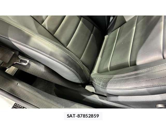 Mercedes Benz E-CLASS 2023-10 7392821-7