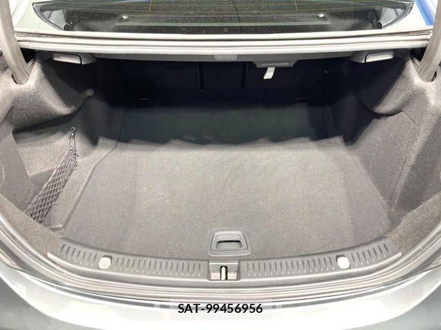 Mercedes Benz E-CLASS 2017-07 7455708-12