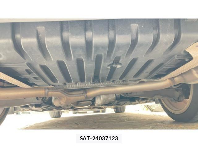 Mercedes Benz E-CLASS 2016-11 7455707-15
