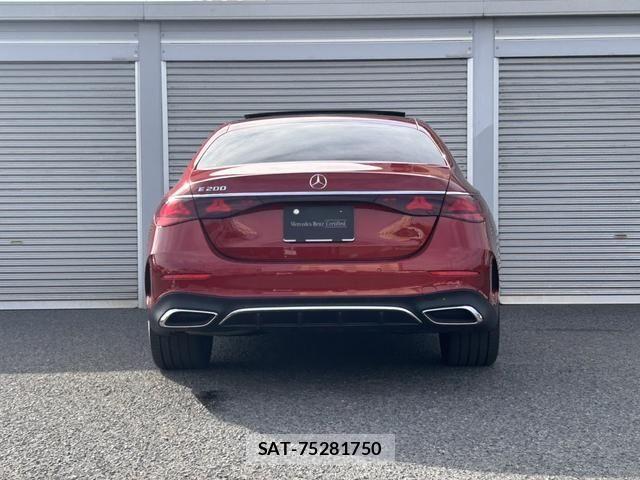 Mercedes Benz E-CLASS 2025-03 7455704-13