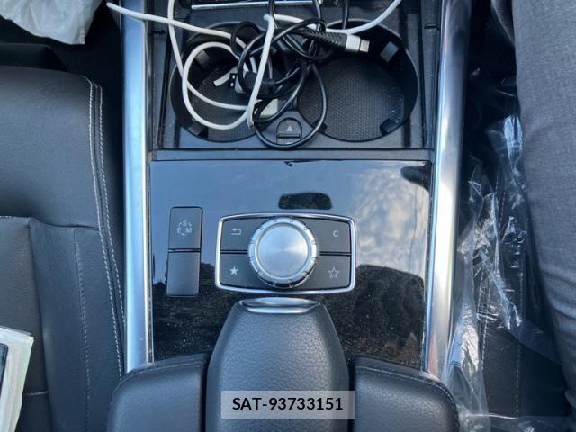 Mercedes Benz E-CLASS 2013-09 7501453-14