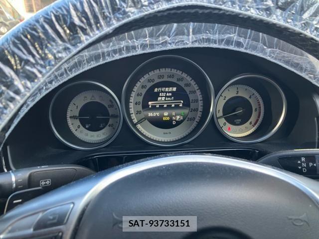 Mercedes Benz E-CLASS 2013-09 7501453-21