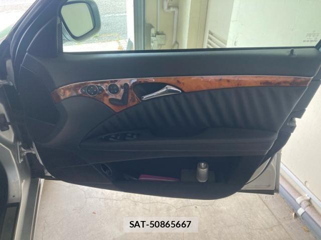 Mercedes Benz E-CLASS 2009-03 7501455-10