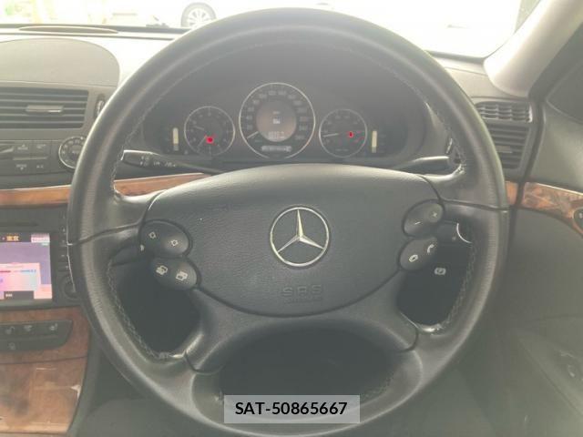 Mercedes Benz E-CLASS 2009-03 7501455-16