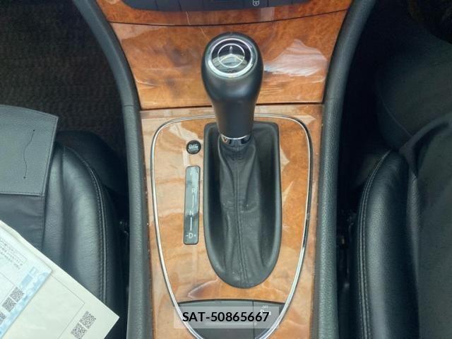 Mercedes Benz E-CLASS 2009-03 7501455-21