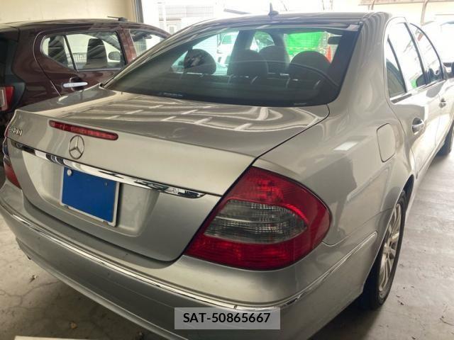 Mercedes Benz E-CLASS 2009-03 7501455-3